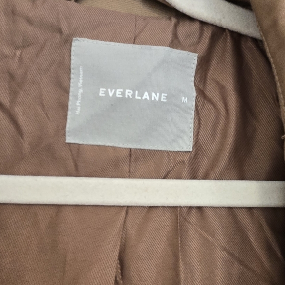 Everlane Oversized Long Trench In Toasted Coconut - Picture 4 of 4